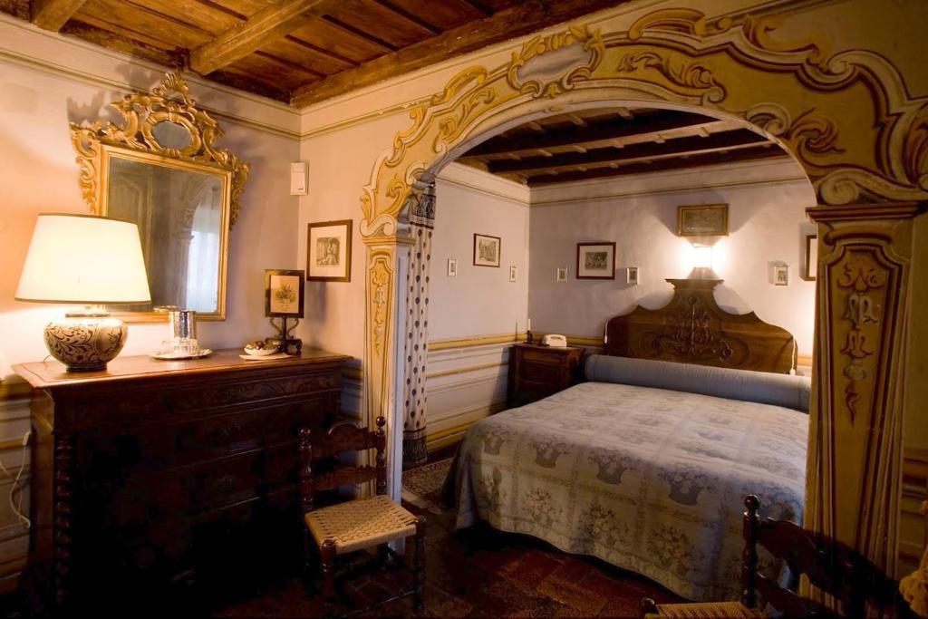 فندق Residenza D'Epoca Eremo Delle Grazie Monteluco الغرفة الصورة