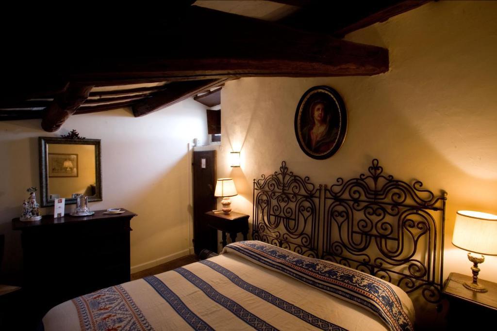 فندق Residenza D'Epoca Eremo Delle Grazie Monteluco الغرفة الصورة